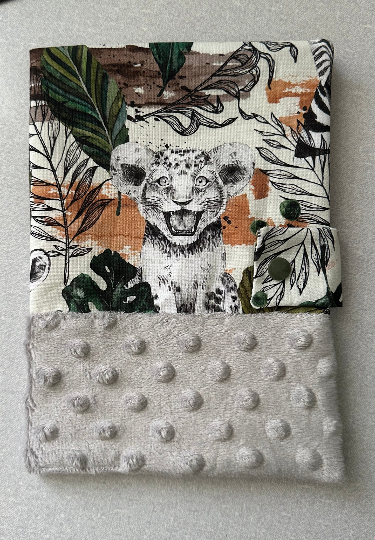 Protège carnet de santé gris / savane à personnaliser